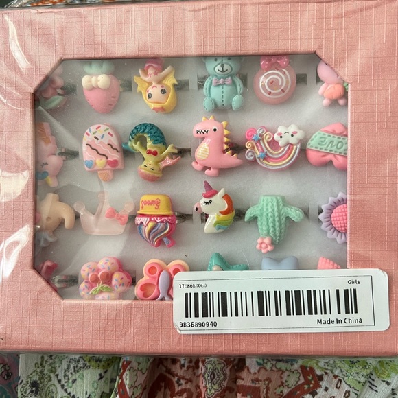 Other - NEW Girls set 24 rings